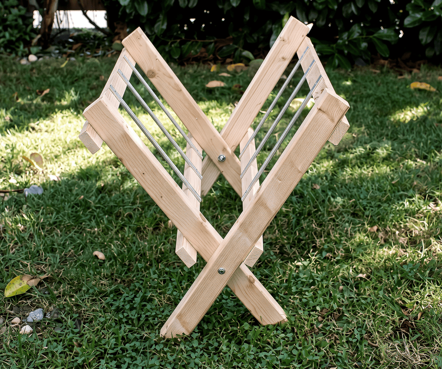 Heuraufe „Bambi“ aus Holz | Klappbar für Ziegen, Schafe & Kleintiere