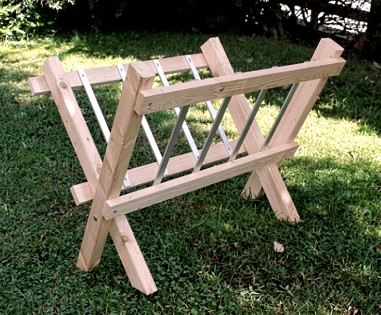 Heuraufe „Bambi“ aus Holz | Klappbar für Ziegen, Schafe & Kleintiere