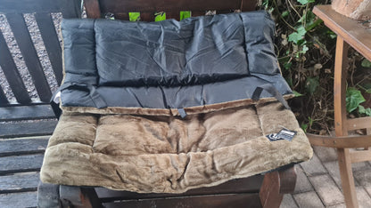Hundedecke „Velours“ – weiche Jagd- & Outdoor Hundedecke mit rutschhemmender Unterseite